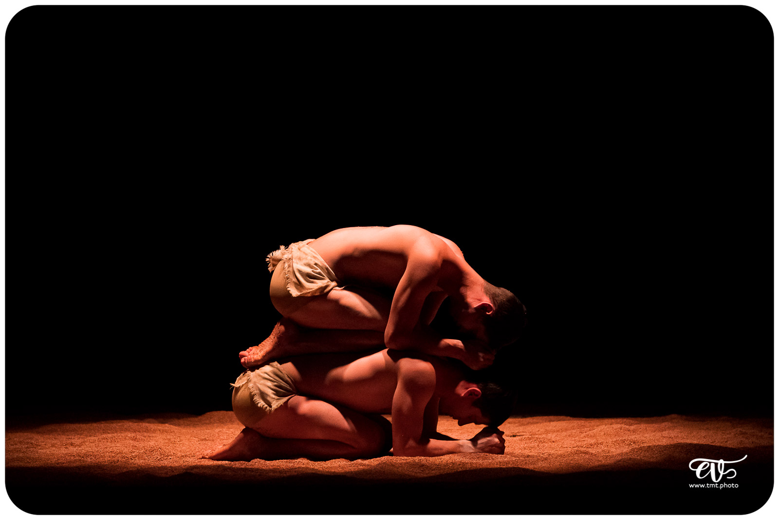 MY LAND (RECIRQUEL COMPANY)